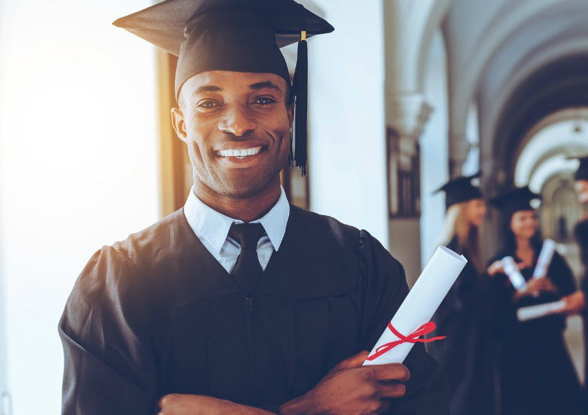 ÉTUDIANTS RESSORTISSANTS DE NITOUKOU : rêves et réalités.